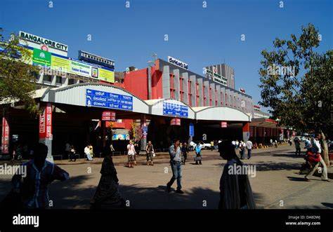 Food stalls with various snacks available at Bangalore City station.